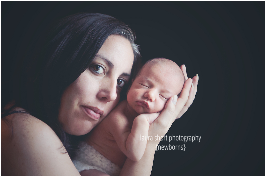 baltimore-newborn-photographer-mom-baby-black-1