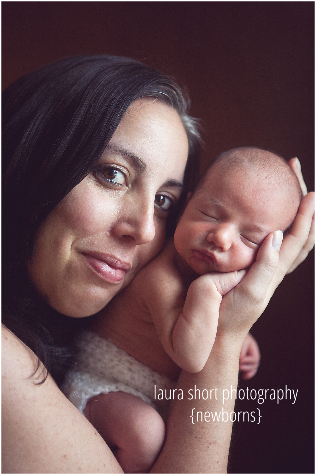 newborn-parents-poses-baltimore-newborn-photographer